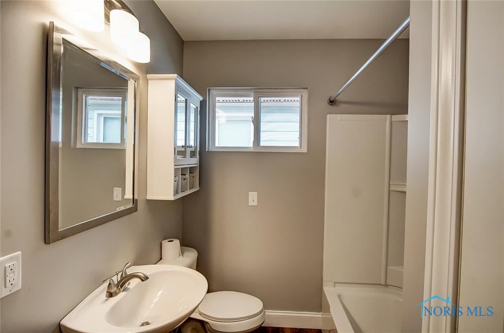 4639 Rambo Lane Toledo, OH 43623 - Photo 9 of 11 Gallery Image 9