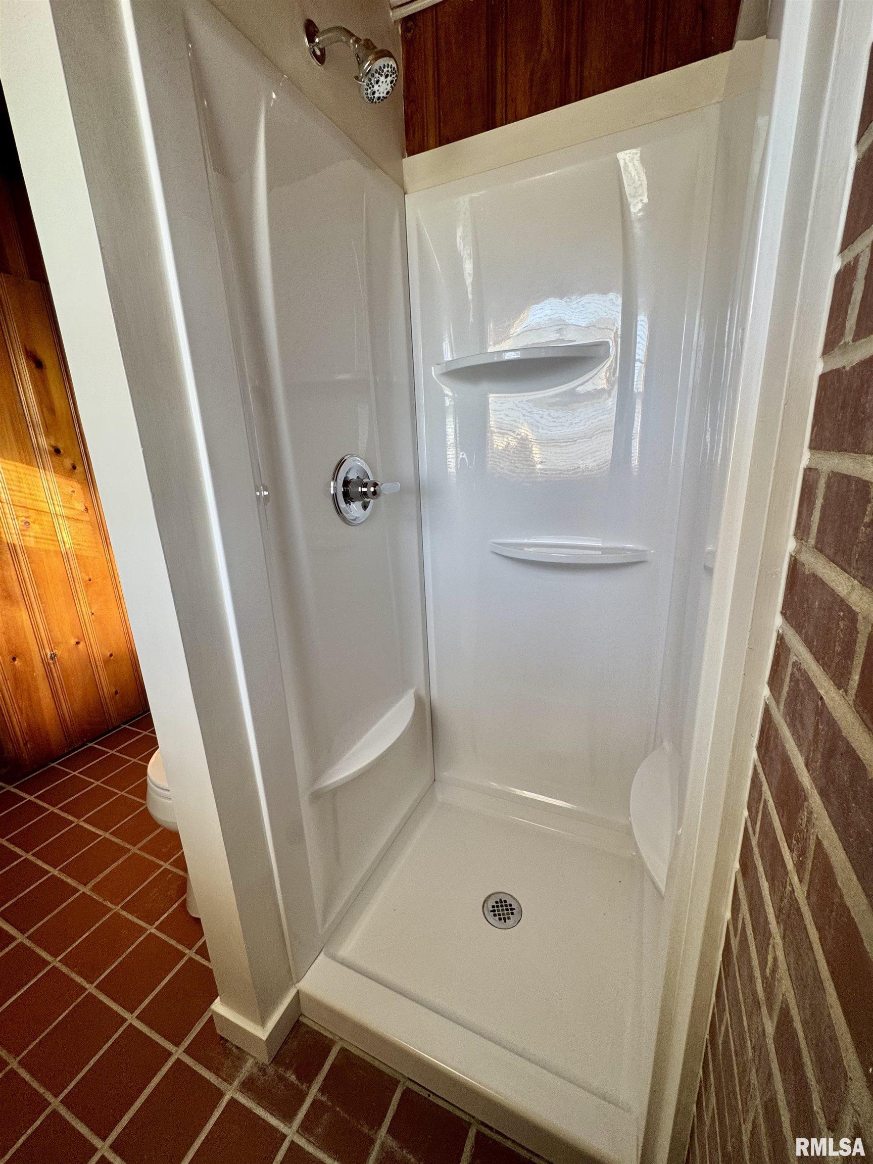 250 Indigo Road Industry, IL 61440 - Photo 20 of 41