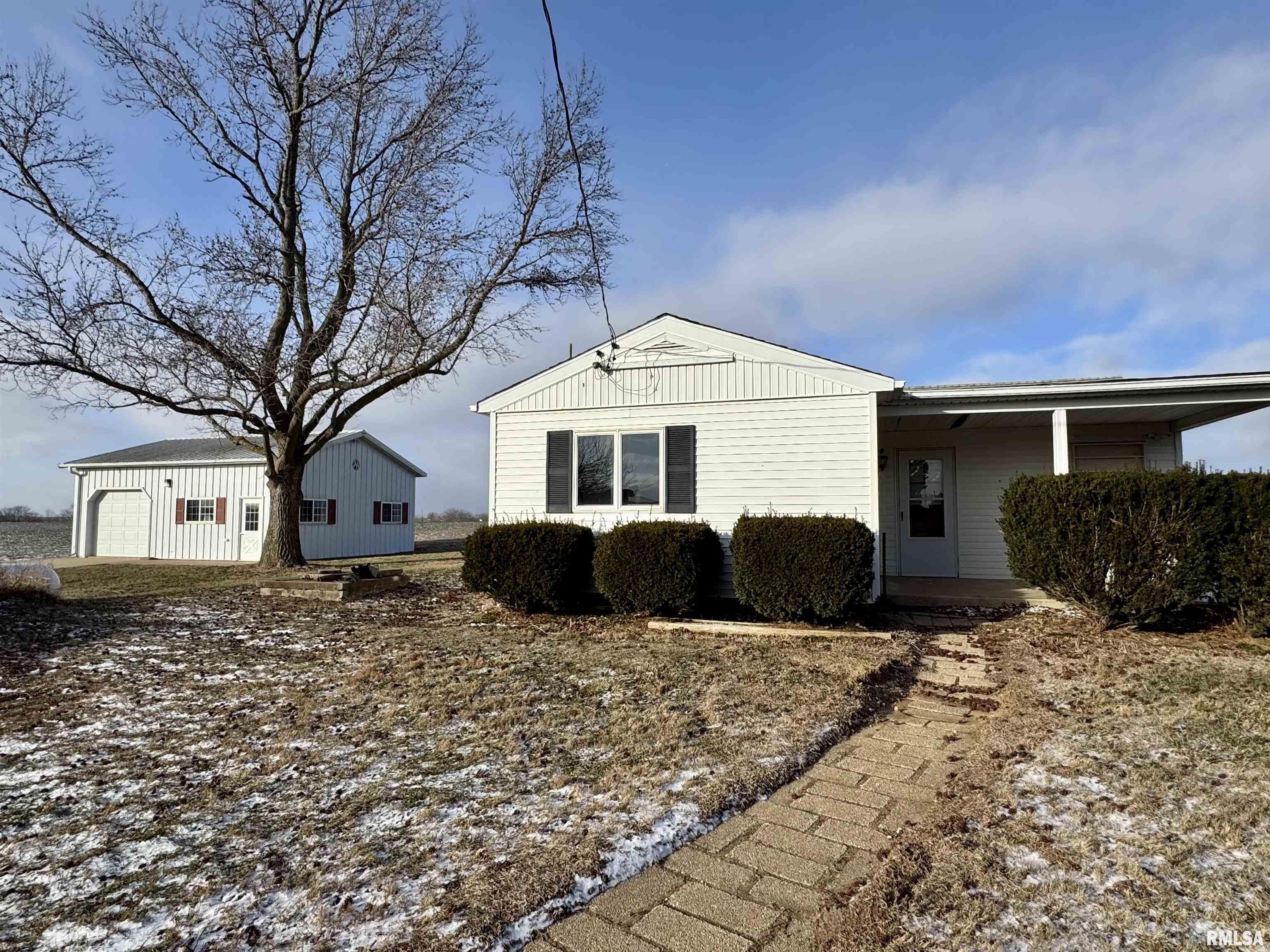 250 Indigo Road Industry, IL 61440 - Photo 2 of 41