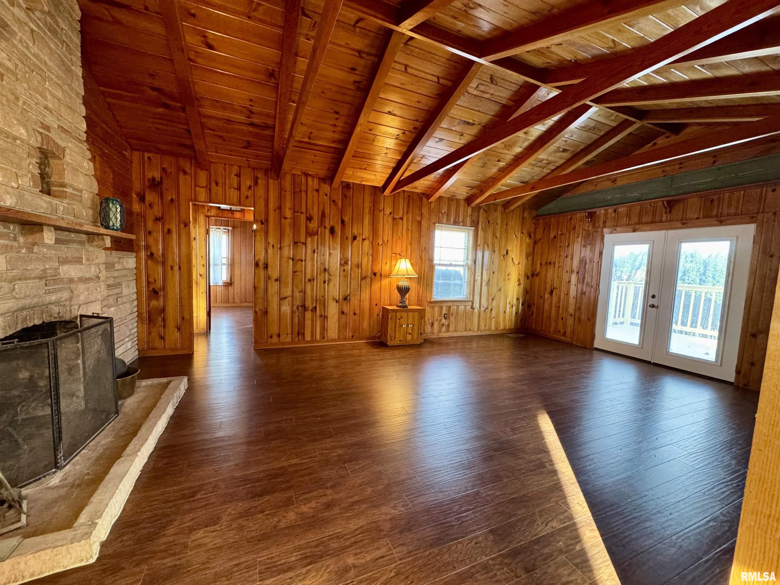 250 Indigo Road Industry, IL 61440 - Photo 5 of 41