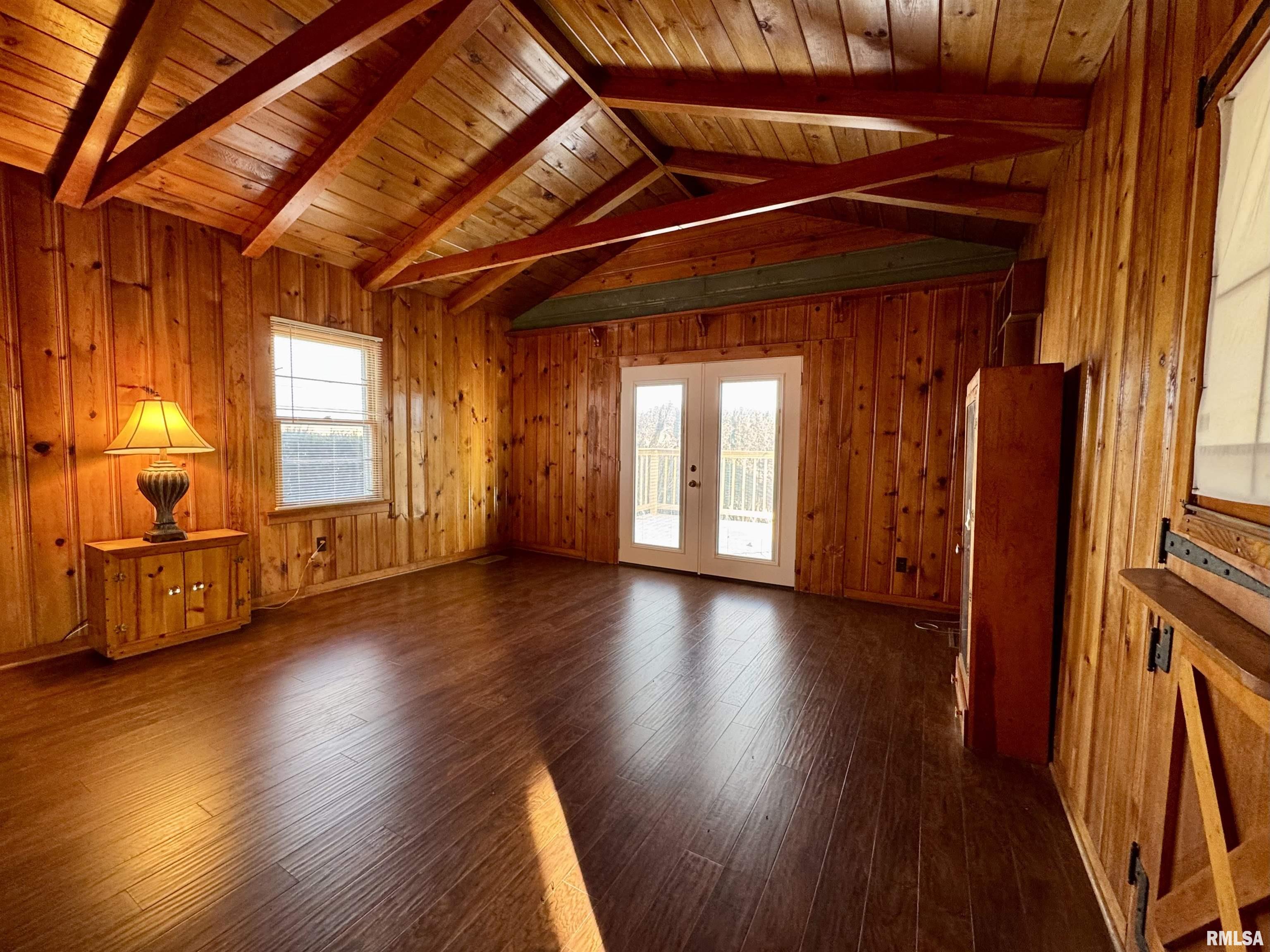 250 Indigo Road Industry, IL 61440 - Photo 6 of 41