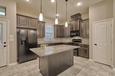 $285,000 | 130 Berlandier Ash Court, Montgomery, TX 77316