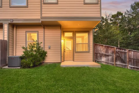 $285,000 | 130 Berlandier Ash Court, Montgomery, TX 77316