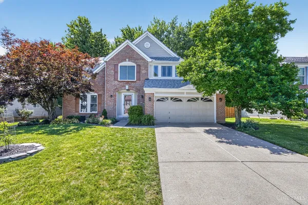 $395,000 | 1121 Forest Run Drive, Batavia, OH 45103