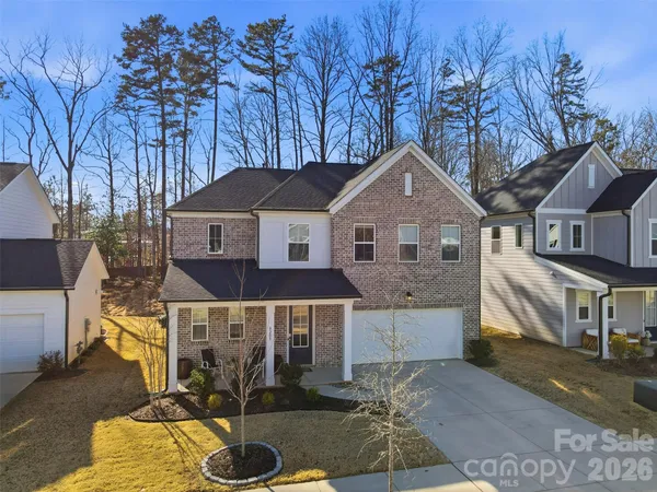 $565,000 | 8209 Franklin Trl Street, Mint Hill, NC 28227