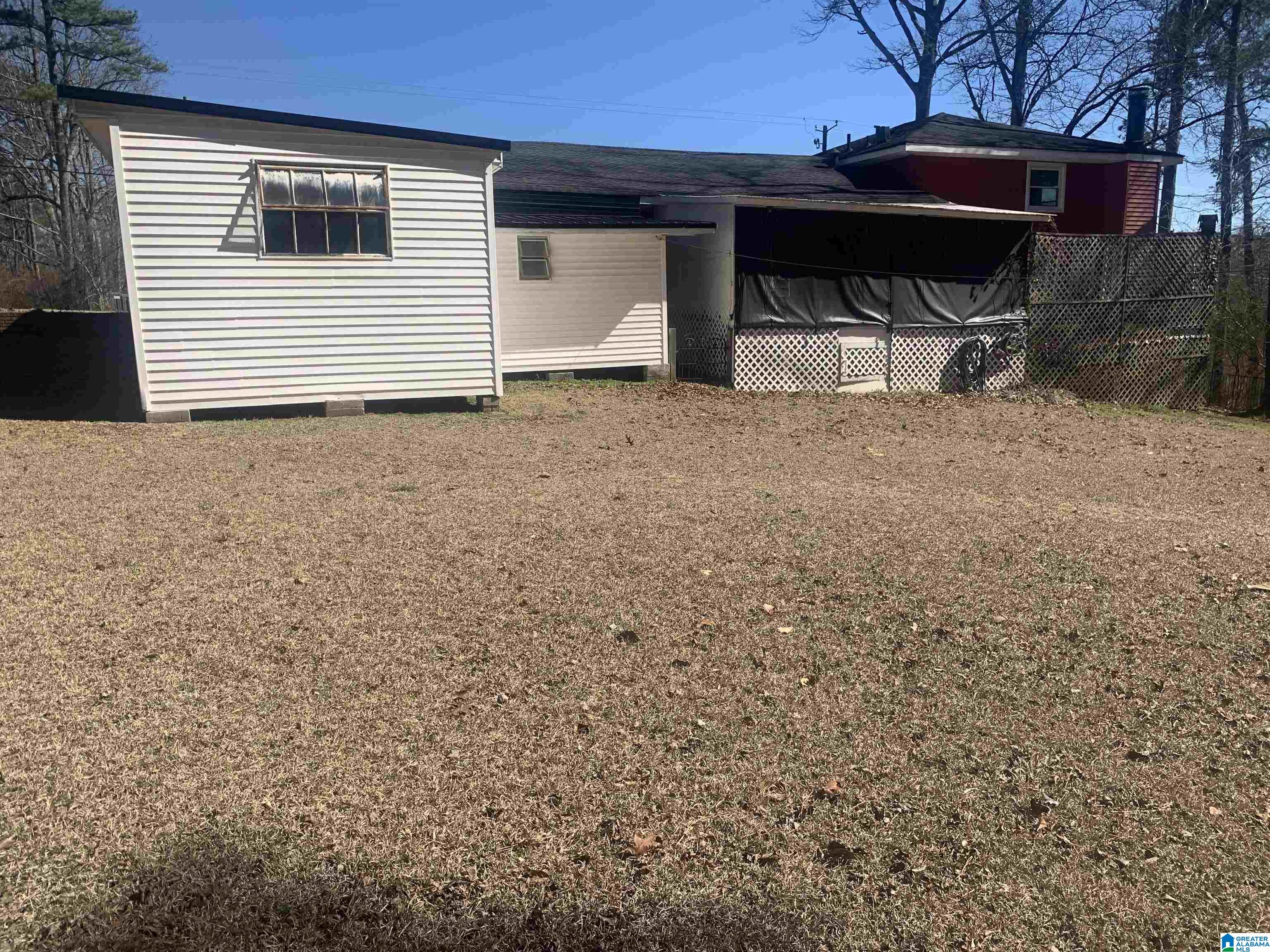916 Pineview Road Birmingham, AL 35210 - Photo 2 of 17