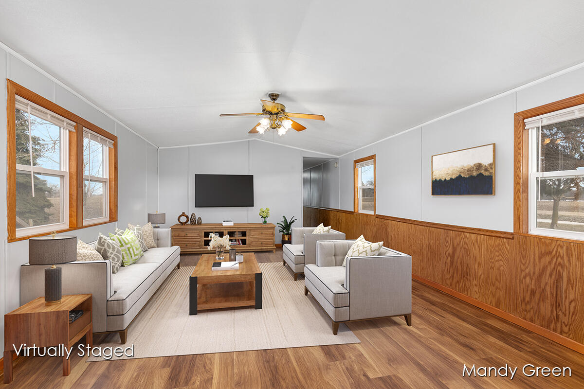5432 Palmer Road Belding, MI 48809 - Photo 10 of 20 LivingRoom