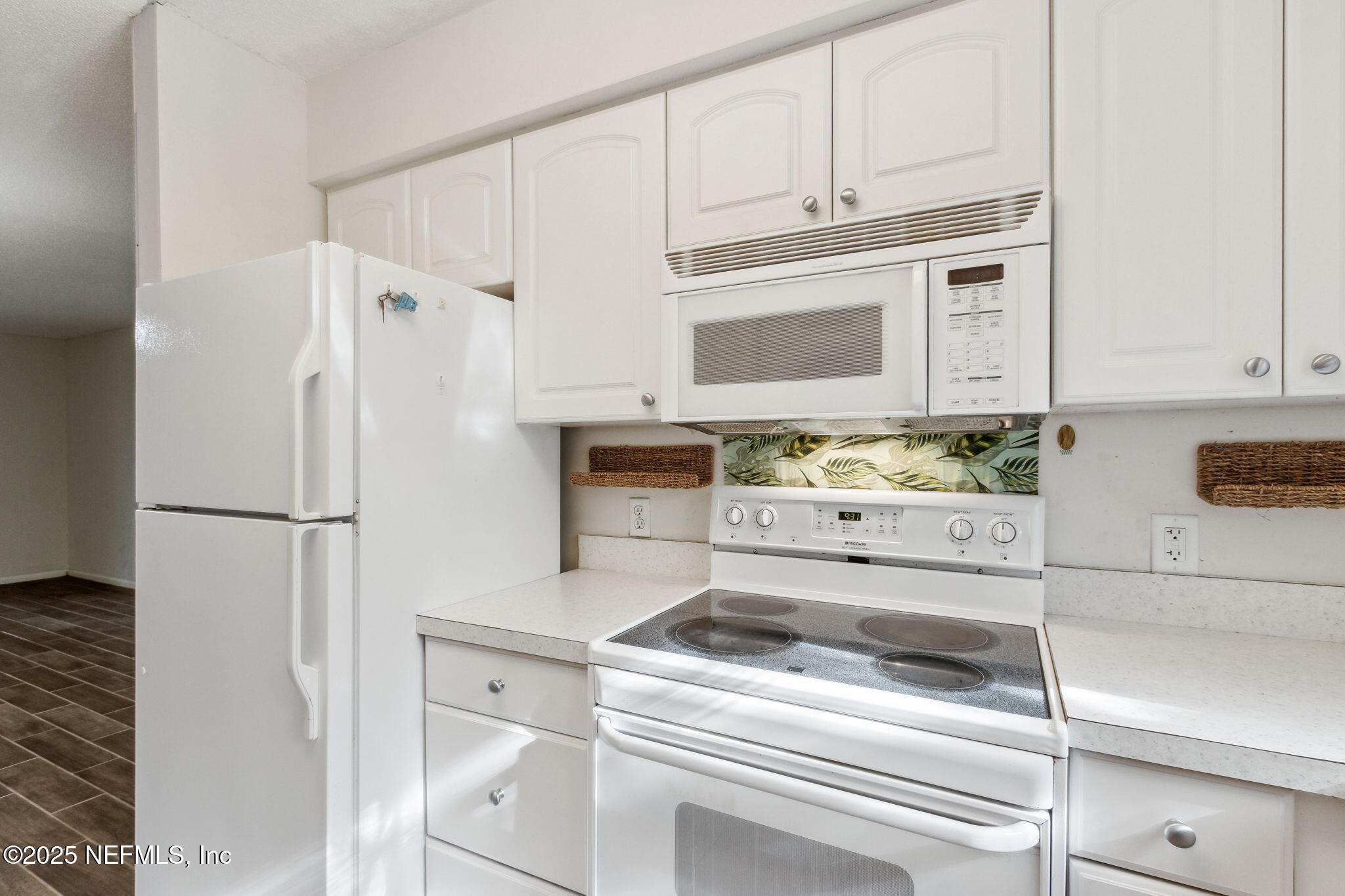 2328 Sadler Road, Unit 6E Fernandina Beach, FL 32034 - Photo 9 of 30 Kitchen.
