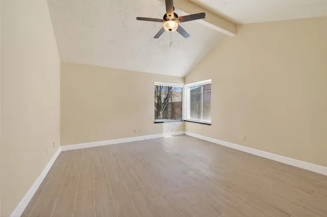 $1,950 | 7534 8 Willows Road, Missouri City, TX 77489