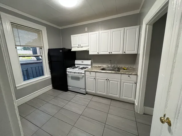 $1,900 | 64 Hollis Street, Unit 15, Framingham, MA 01702