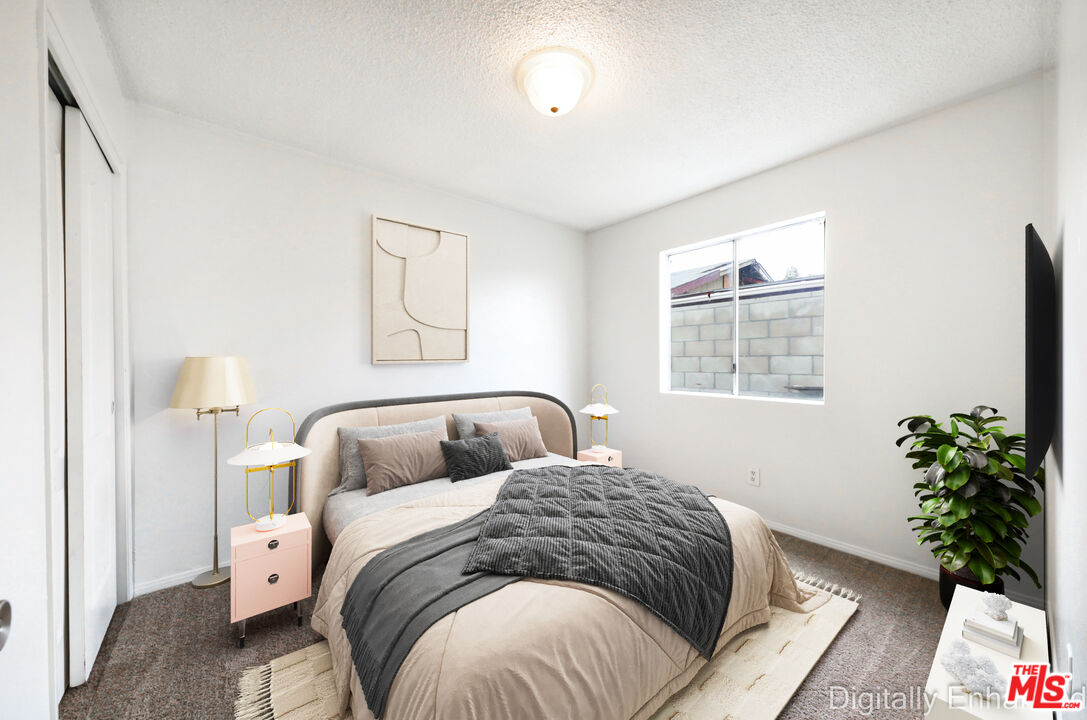 1040 Iris Street Wasco, CA 93280 - Photo 11 of 27