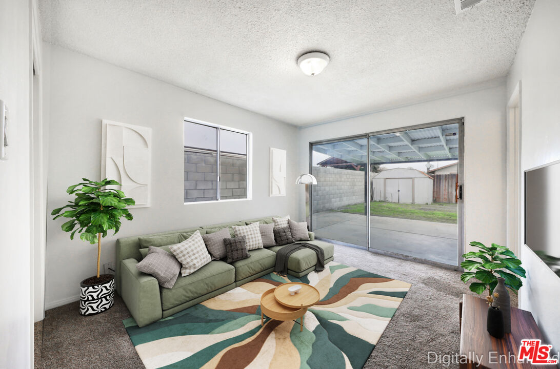 1040 Iris Street Wasco, CA 93280 - Photo 12 of 27