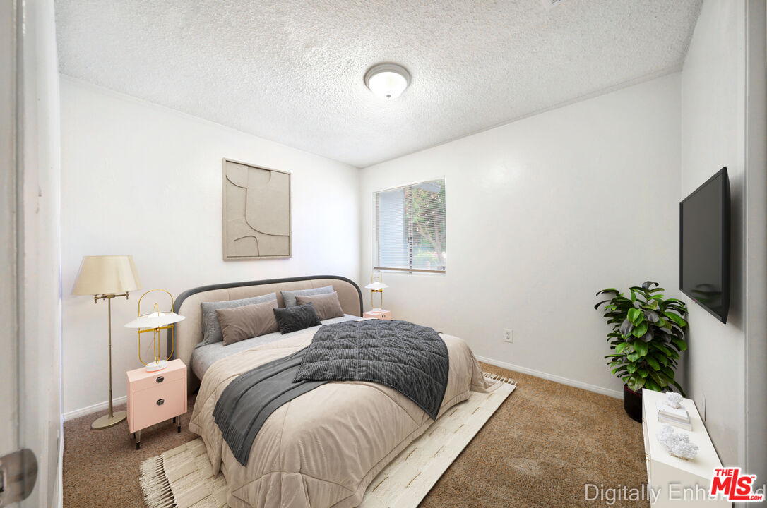 1040 Iris Street Wasco, CA 93280 - Photo 9 of 27