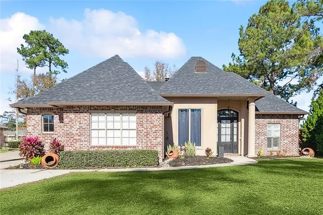 $2,945 | 555 Sweet Bay Drive, Mandeville, LA 70448