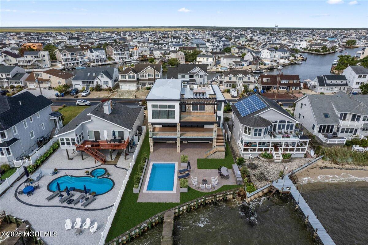 1262 Jennifer Lane Manahawkin, NJ 08050 - Photo 2 of 17 03-2024.08.30_1262JenniferLn-02_VS