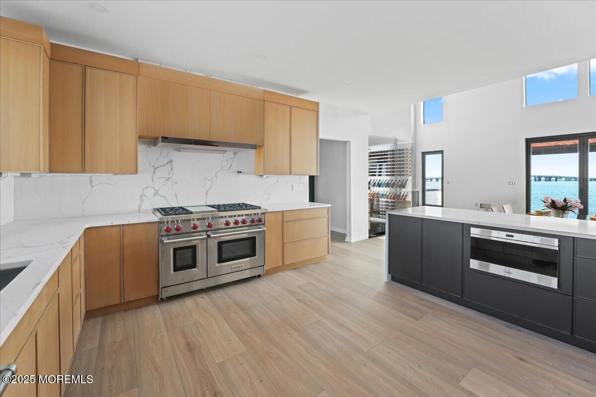 1262 Jennifer Lane Manahawkin, NJ 08050 - Photo 5 of 17 4-SMV_1262JenniferLn02-15_VS