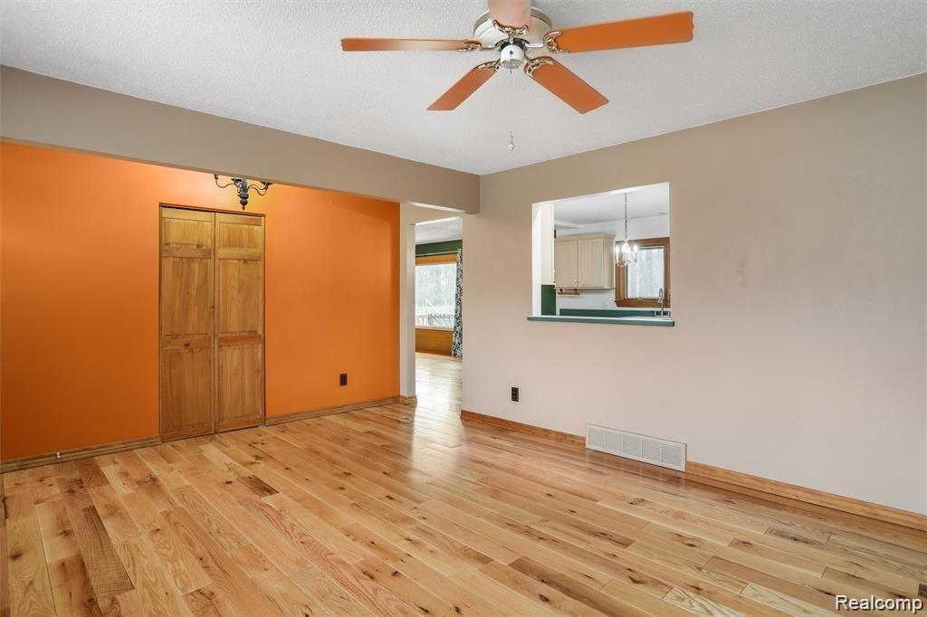 4251 Secor Road Ida, MI 48140 - Photo 16 of 34