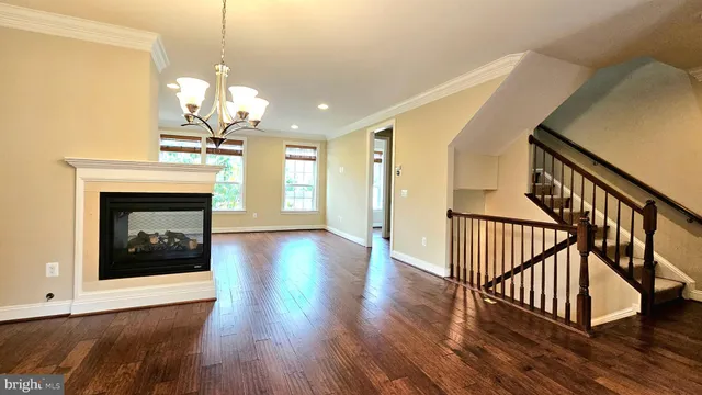 $3,600 | 10607 School Street, Fairfax, VA 22030