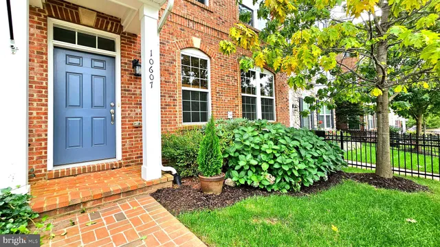 $3,600 | 10607 School Street, Fairfax, VA 22030