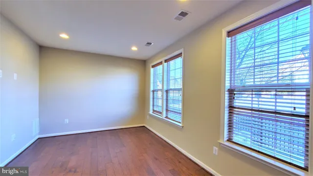 $3,600 | 10607 School Street, Fairfax, VA 22030