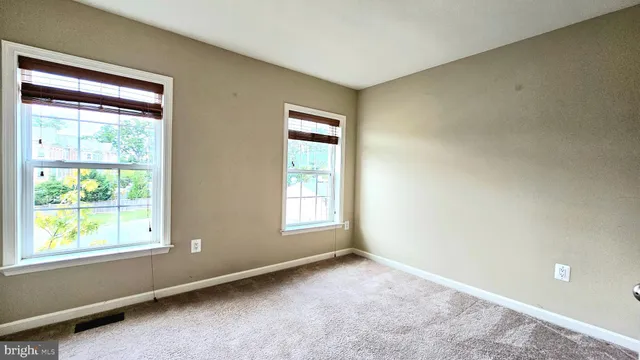 $3,600 | 10607 School Street, Fairfax, VA 22030