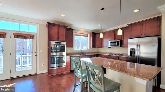 $3,600 | 10607 School Street, Fairfax, VA 22030