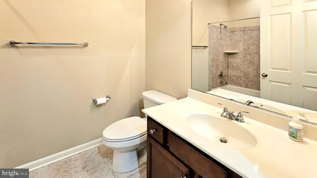 $3,600 | 10607 School Street, Fairfax, VA 22030