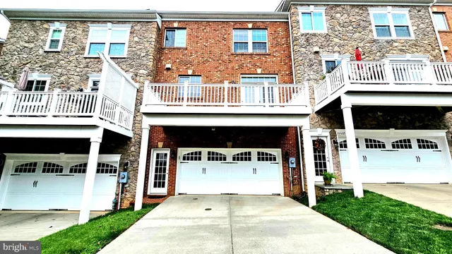 $3,600 | 10607 School Street, Fairfax, VA 22030