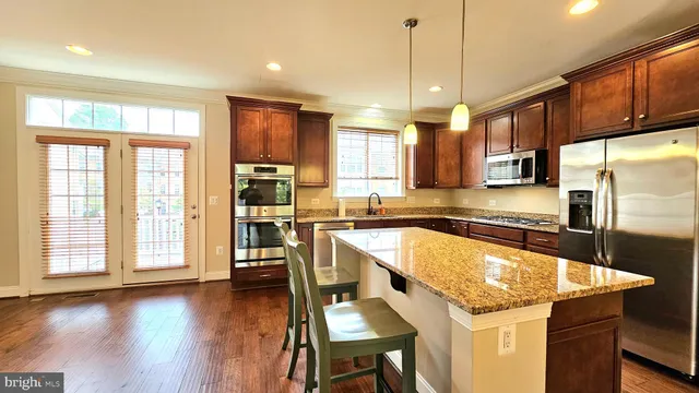 $3,600 | 10607 School Street, Fairfax, VA 22030