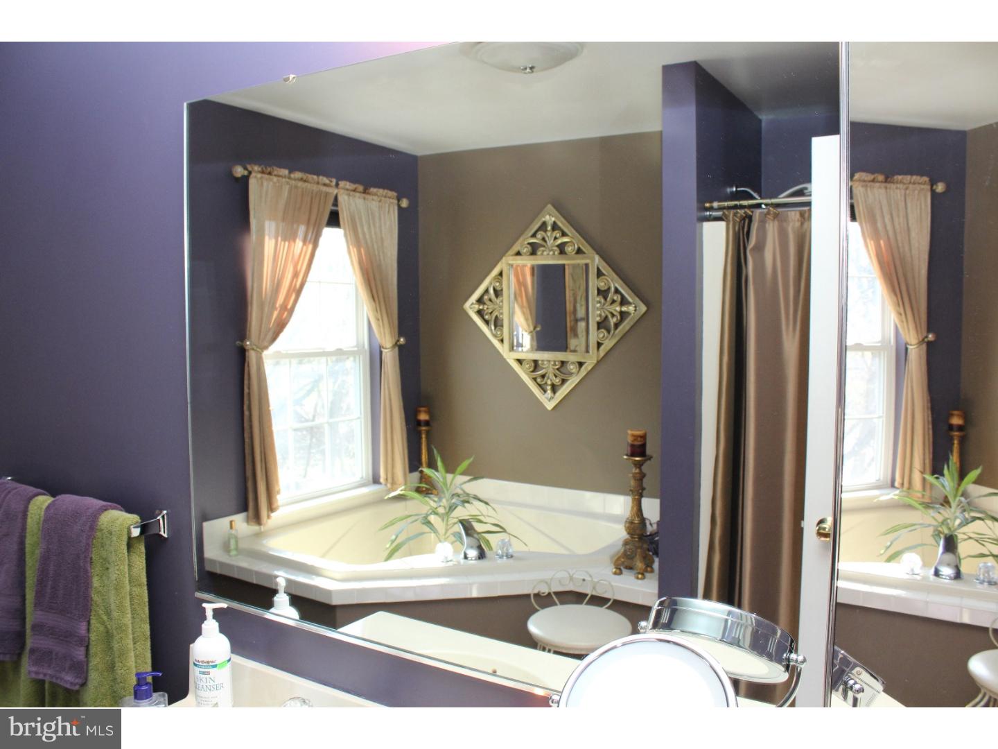 4112 River Road Reading, PA 19605 - Photo 14 of 25 Bathroom