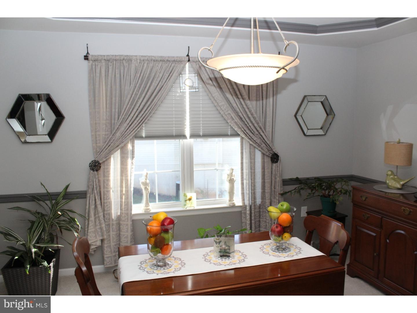 4112 River Road Reading, PA 19605 - Photo 7 of 25 Dining Room