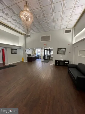 $179,900 | 1010 Race Street, Unit 5F, Philadelphia, PA 19107