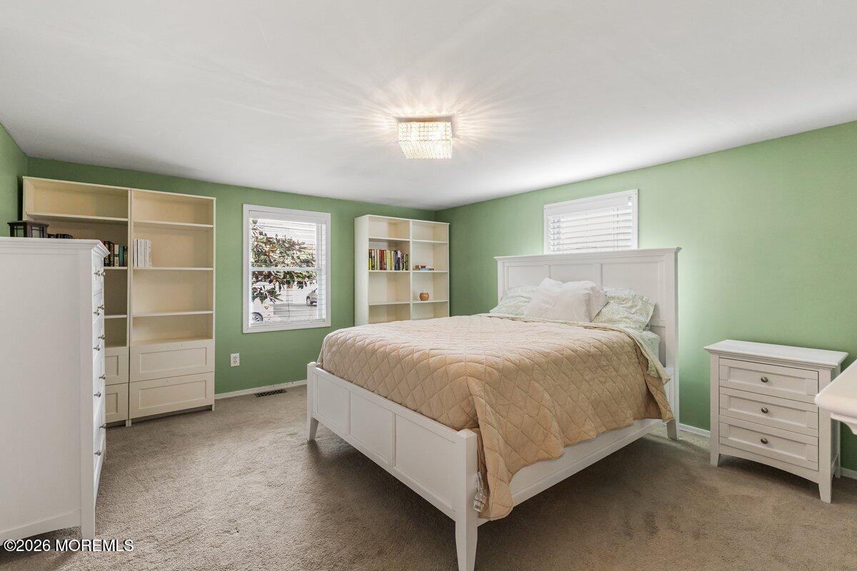 339 Raritan Boulevard Keyport, NJ 07735 - Photo 16 of 37 339 Primary Bedroom