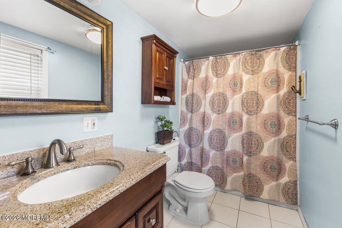 339 Raritan Boulevard Keyport, NJ 07735 - Photo 21 of 37 339 Bathroom 2