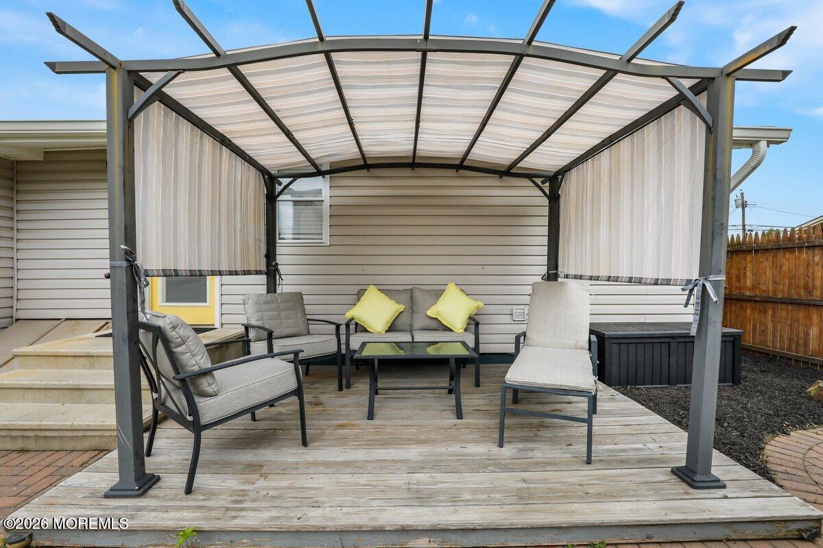 339 Raritan Boulevard Keyport, NJ 07735 - Photo 26 of 37 339 Gazebo Backyard