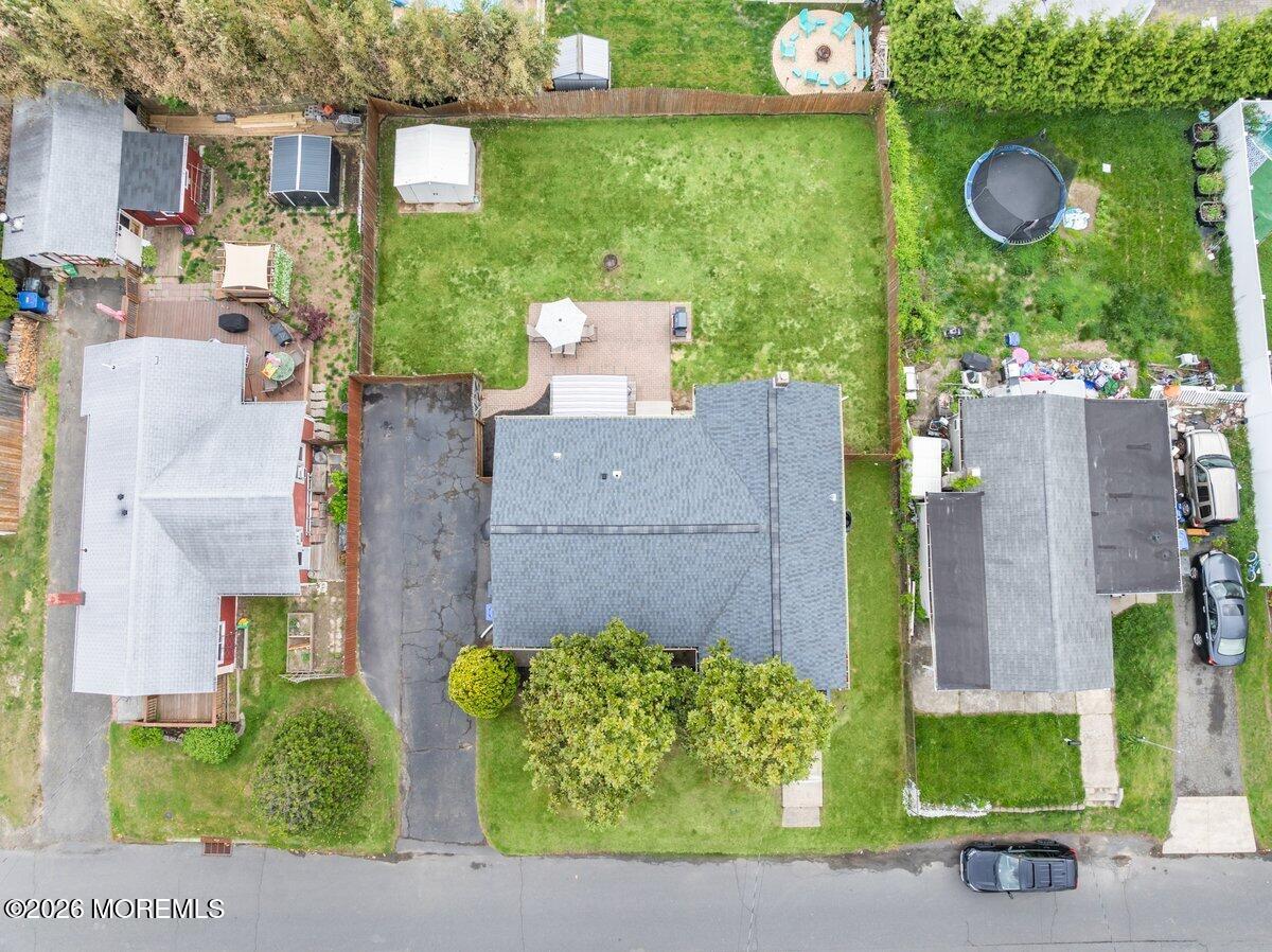 339 Raritan Boulevard Keyport, NJ 07735 - Photo 30 of 37 339 close yard Aerial 11