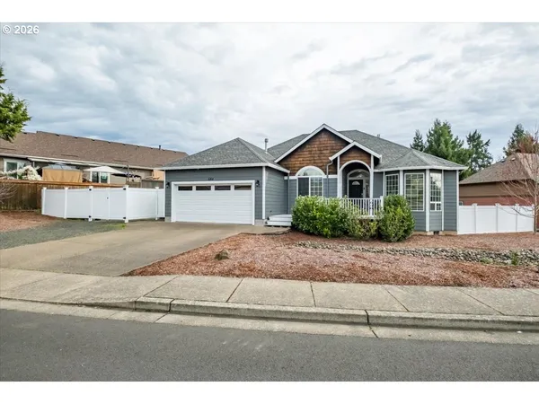 $524,900 | 684 Northwest Jasper Street, Dallas, OR 97338