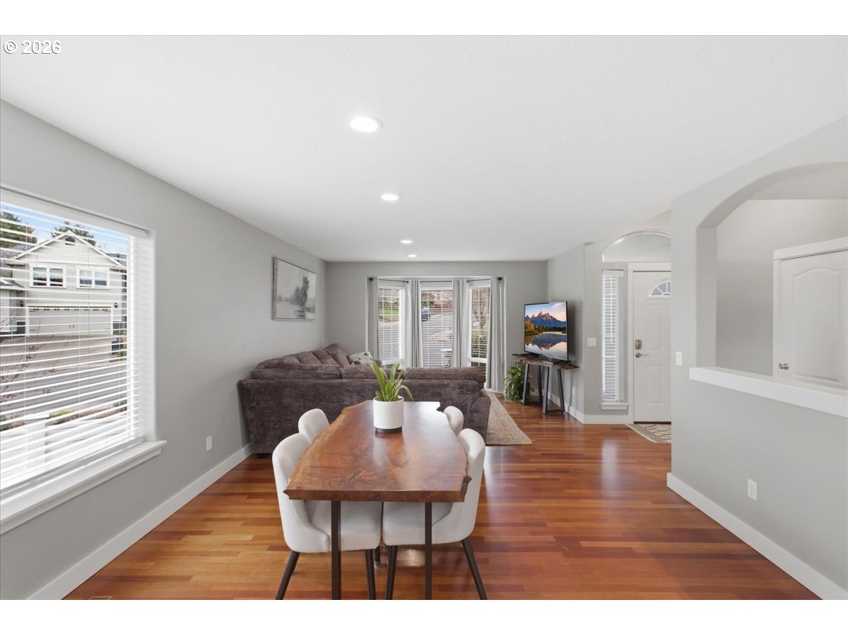 684 Northwest Jasper Street Dallas, OR 97338 - Photo 12 of 38