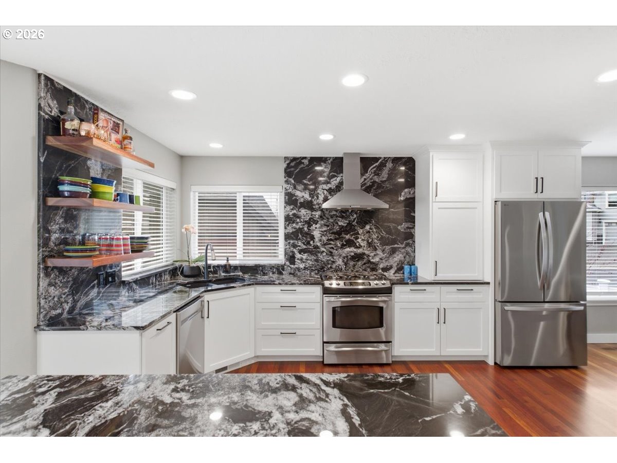 684 Northwest Jasper Street Dallas, OR 97338 - Photo 20 of 38