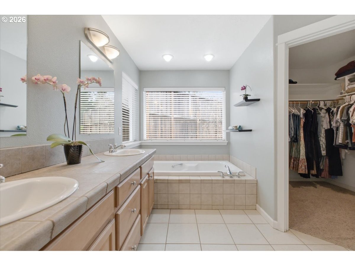 684 Northwest Jasper Street Dallas, OR 97338 - Photo 28 of 38