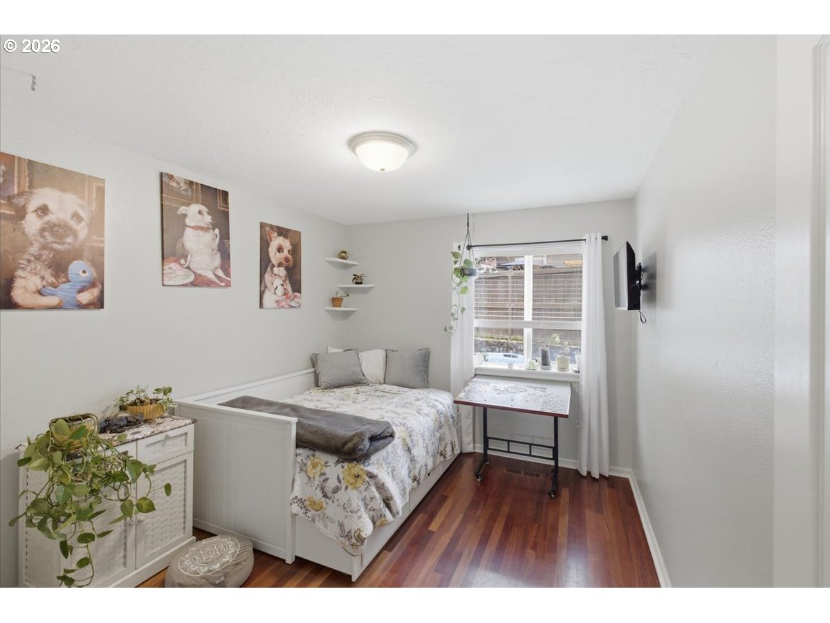 684 Northwest Jasper Street Dallas, OR 97338 - Photo 34 of 38