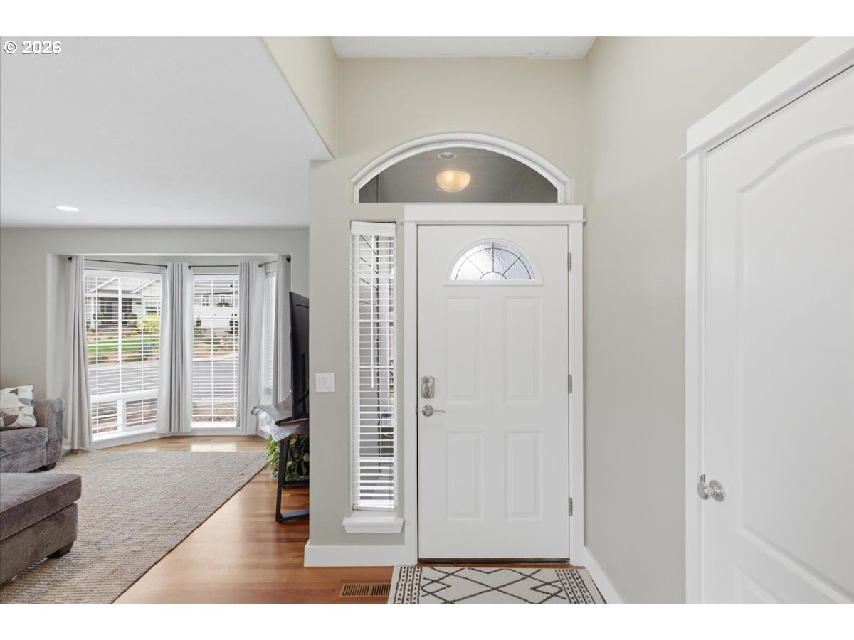 684 Northwest Jasper Street Dallas, OR 97338 - Photo 8 of 38