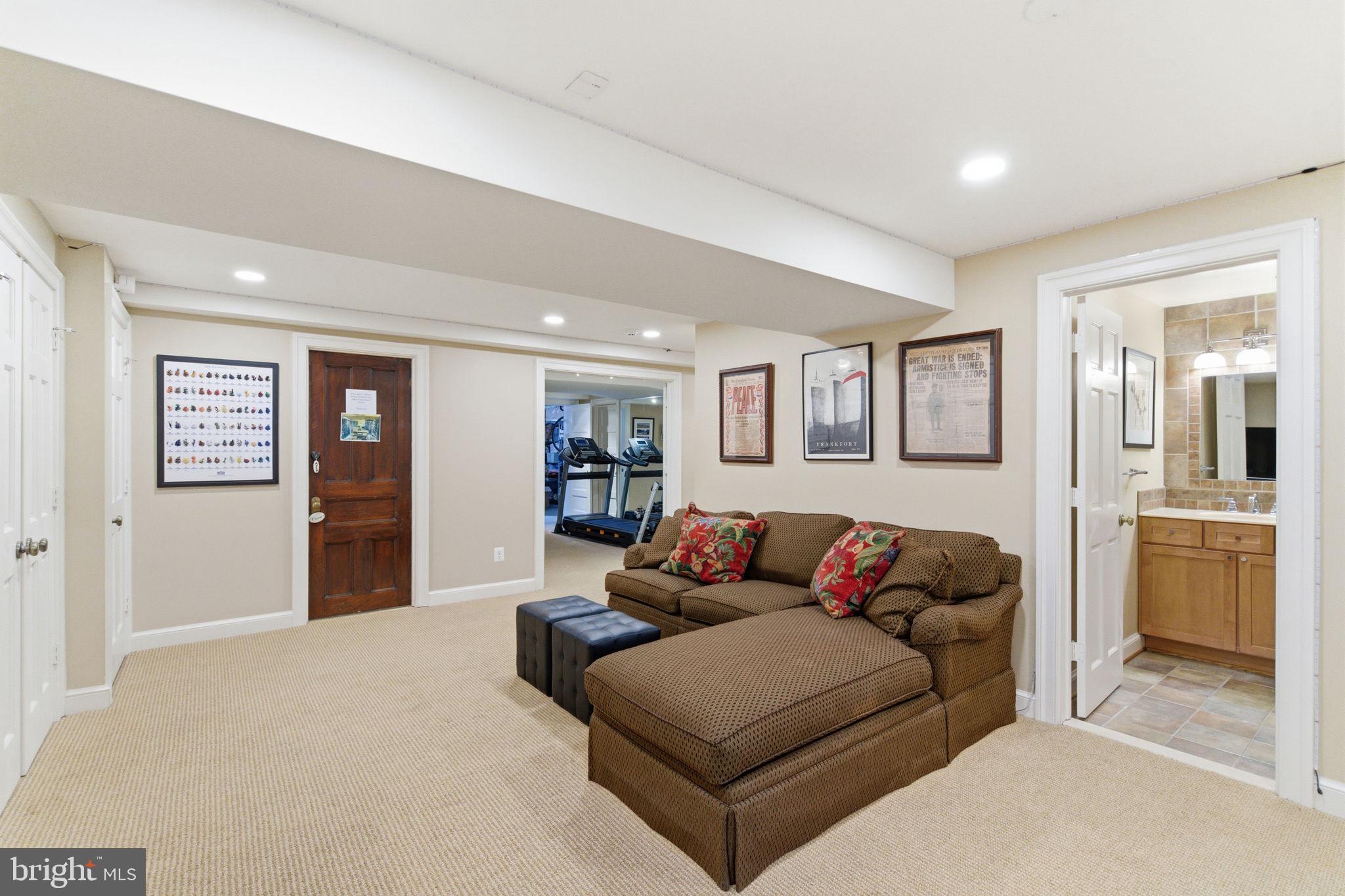 5310 Elliott Road Bethesda, MD 20816 - Photo 74 of 84