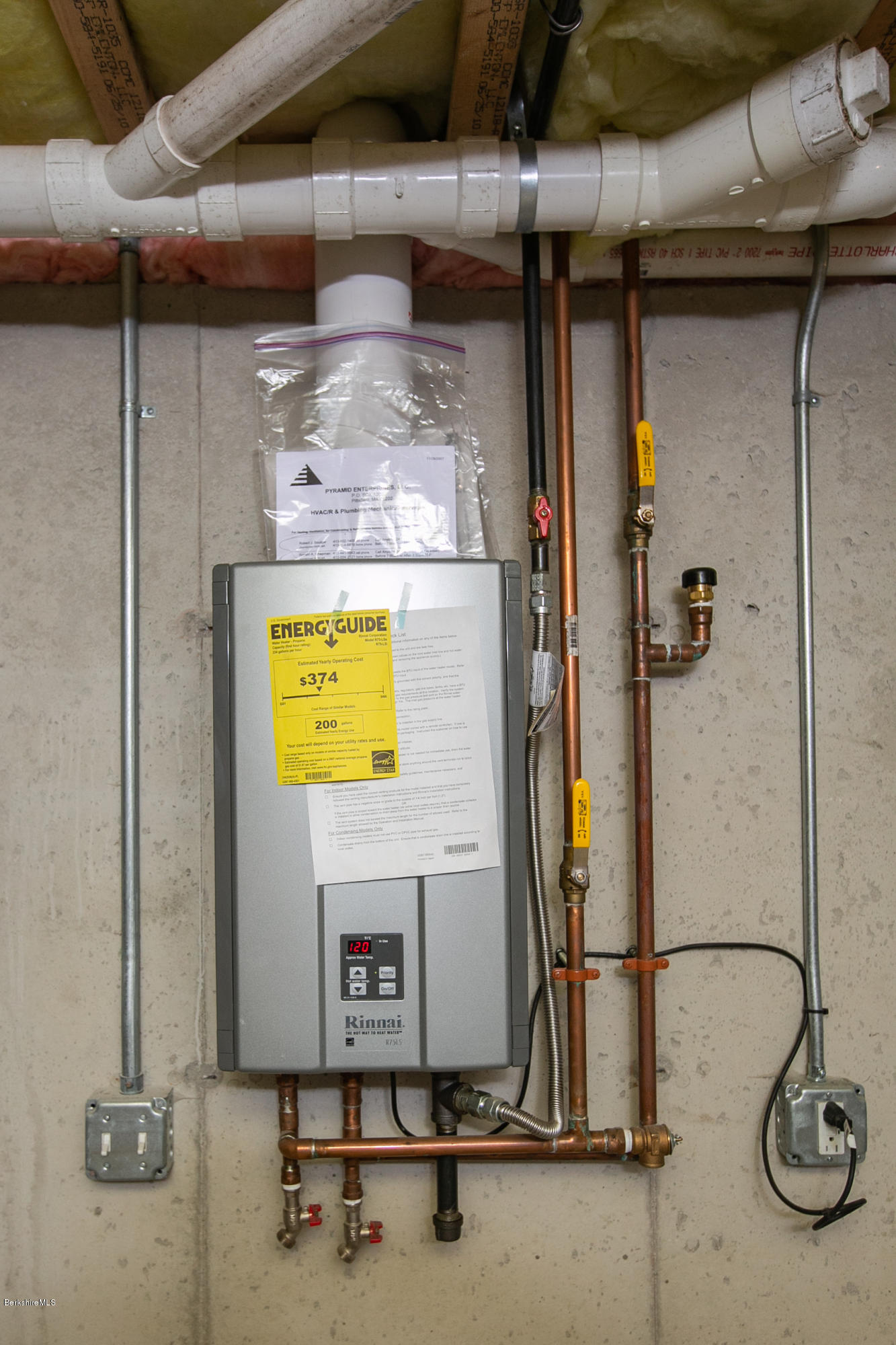 595 Lanesboro Road Cheshire, MA 01225 - Photo 28 of 32 a room with gym equipment