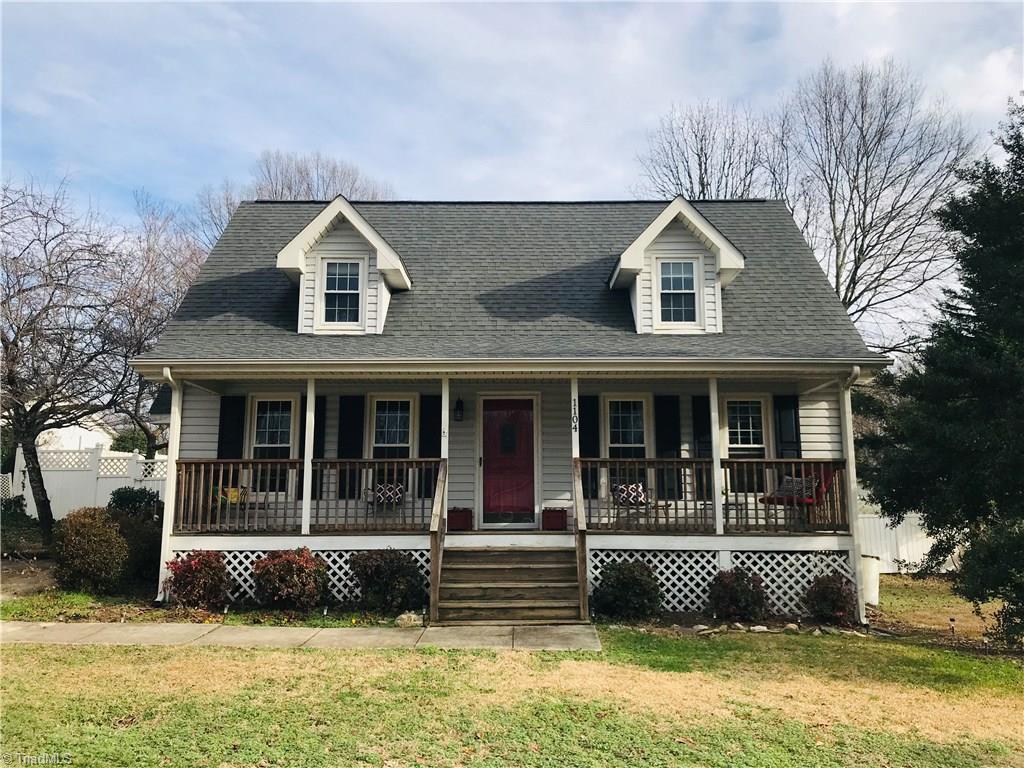 1104 Raleigh Court High Point, NC 27262 - Photo 1 of 24 Gallery Image 1