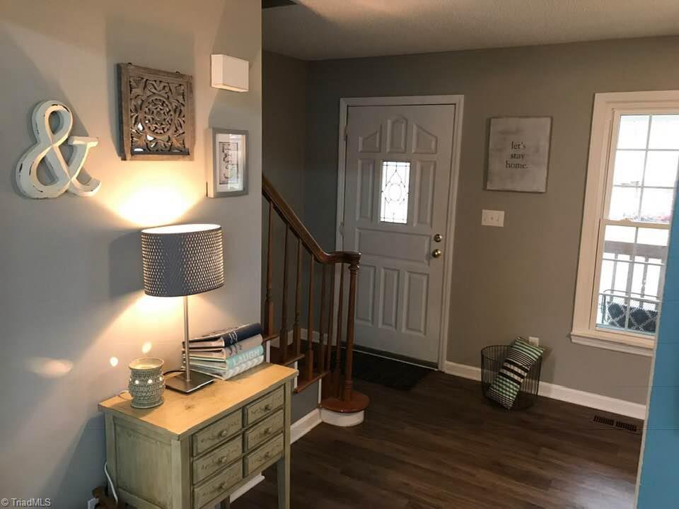 1104 Raleigh Court High Point, NC 27262 - Photo 5 of 24 Gallery Image 5