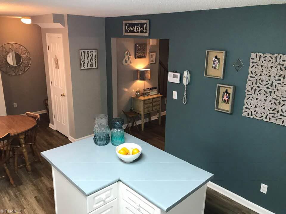 1104 Raleigh Court High Point, NC 27262 - Photo 8 of 24 Gallery Image 8