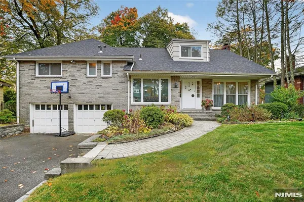 $6,500 | 16 Greentree Terrace, Tenafly, NJ 07670