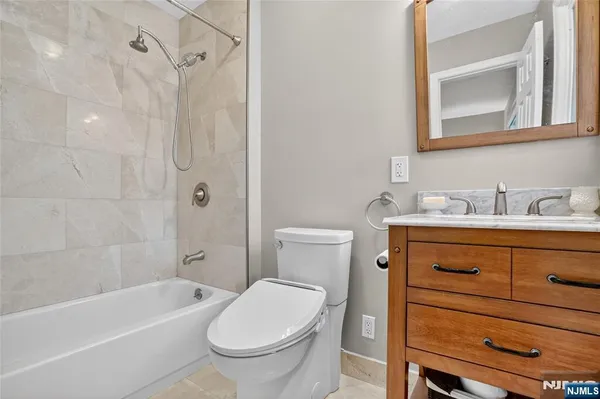 $6,500 | 16 Greentree Terrace, Tenafly, NJ 07670