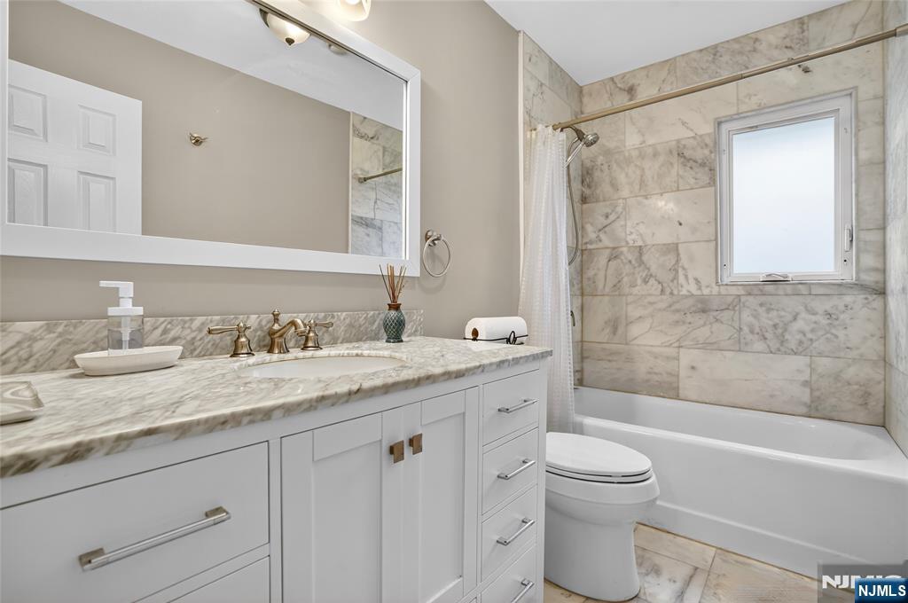 16 Greentree Terrace Tenafly, NJ 07670 - Photo 16 of 24